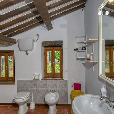 Villa In Amandola With Pool And Garden, Cleaning Included Amandola