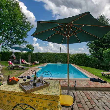 Villa In Amandola With Pool And Garden, Cleaning Included Willa