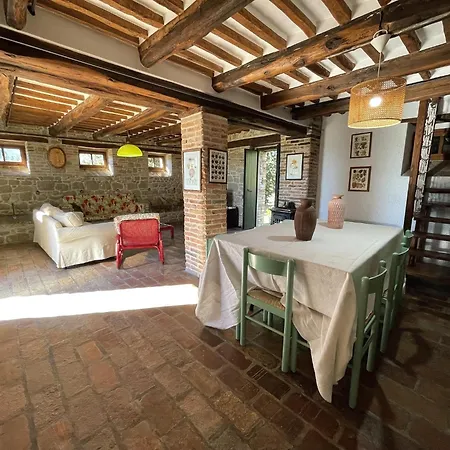 빌라 Villa In Amandola With Pool And Garden, Cleaning Included 아만돌라