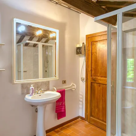 Villa In Amandola With Pool And Garden, Cleaning Included *