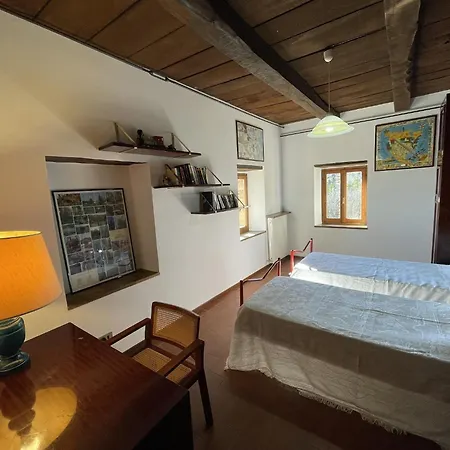 Villa In Amandola With Pool And Garden, Cleaning Included 빌라